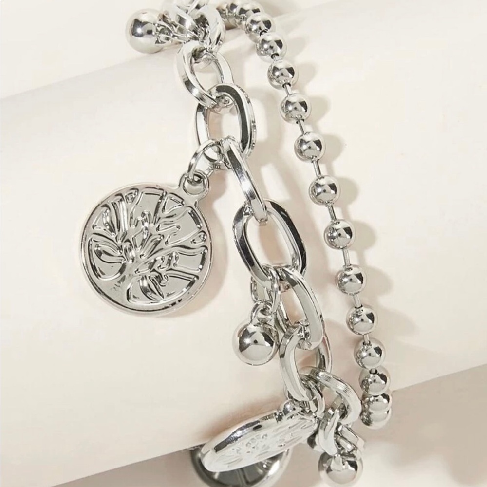🟢3 for $22| brandy melville silver chain bracelet